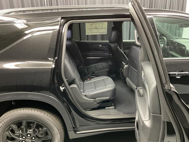 new 2026 Chevrolet Traverse car, priced at $44,262