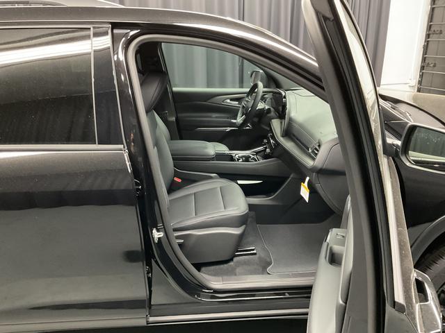 new 2026 Chevrolet Traverse car, priced at $44,262