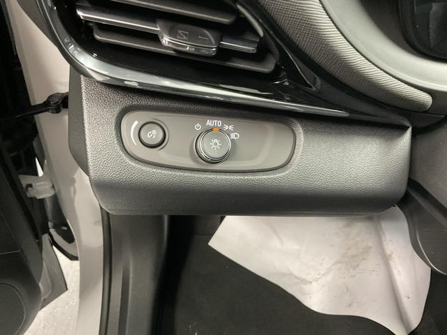 new 2025 Buick Envista car, priced at $25,800