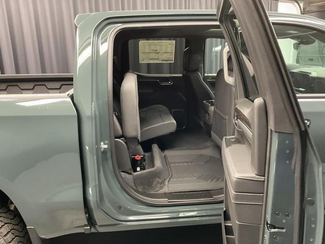 new 2025 Chevrolet Silverado 1500 car, priced at $59,400