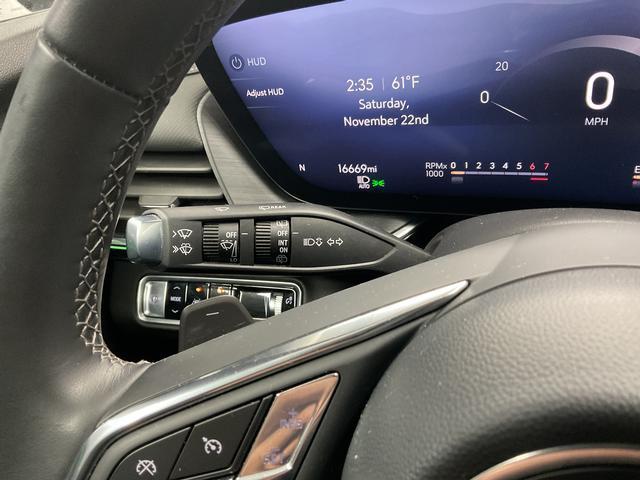 used 2025 Buick Envision car, priced at $27,950