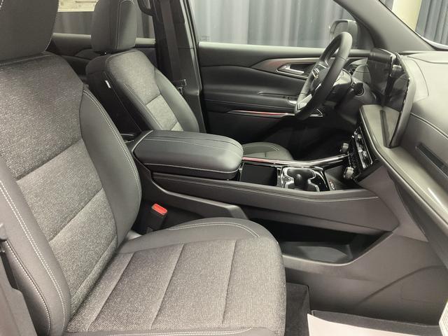 new 2026 Chevrolet Traverse car, priced at $41,650