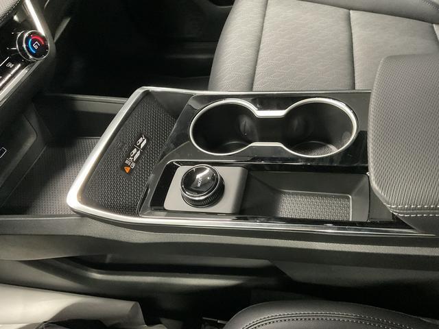 new 2026 Chevrolet Equinox car, priced at $25,990
