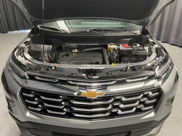 new 2026 Chevrolet Equinox car, priced at $25,990