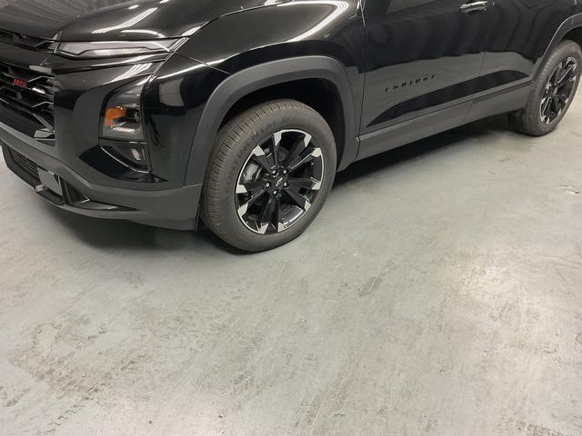 new 2026 Chevrolet Equinox car, priced at $34,300