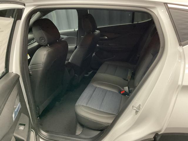 new 2025 Buick Envista car, priced at $25,686