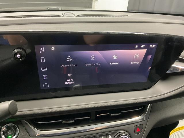 new 2025 Buick Envista car, priced at $25,541