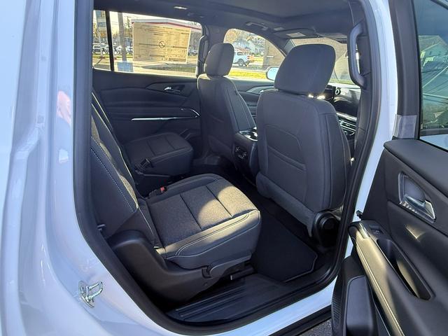 new 2026 Chevrolet Traverse car, priced at $43,990
