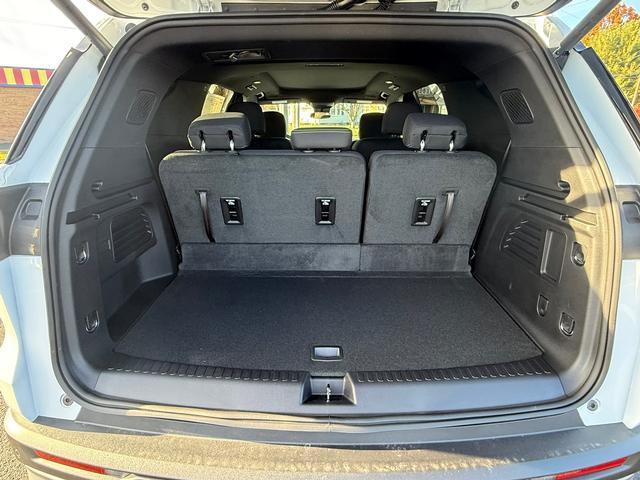 new 2026 Chevrolet Traverse car, priced at $43,990