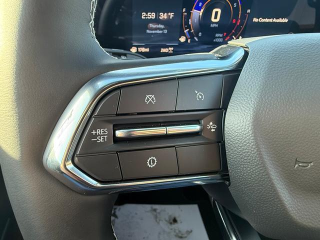 new 2026 Chevrolet Traverse car, priced at $43,990