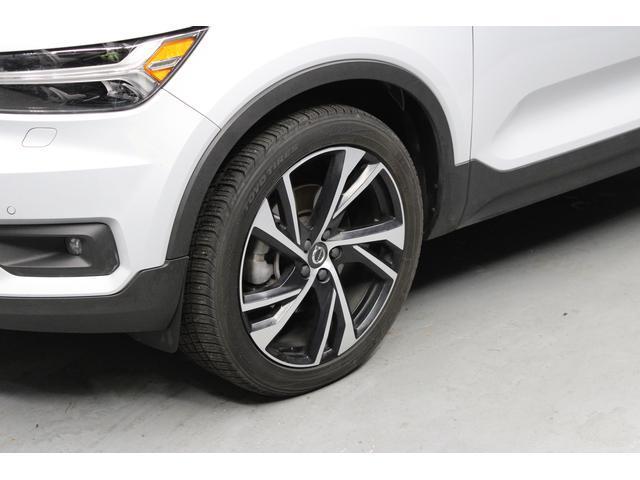 used 2021 Volvo XC40 car, priced at $25,950