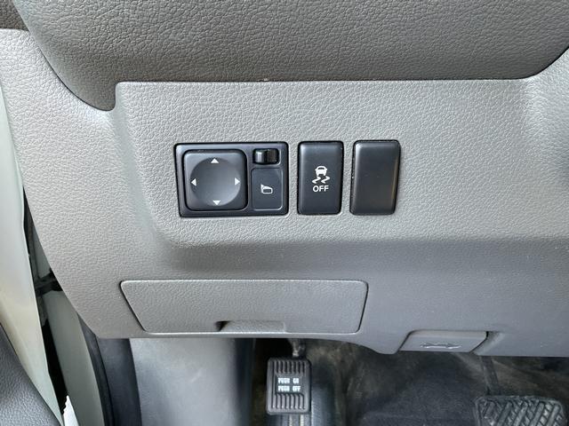 used 2015 Nissan NV Cargo NV2500 HD car, priced at $12,950