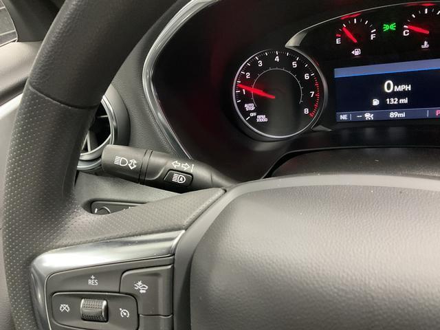 new 2025 Chevrolet Blazer car