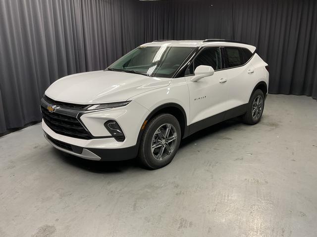 new 2025 Chevrolet Blazer car