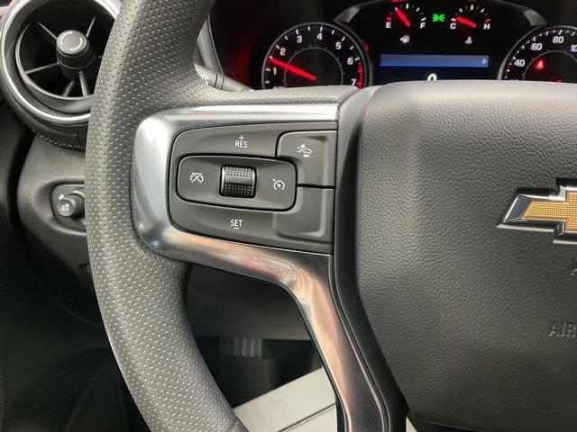 new 2025 Chevrolet Blazer car