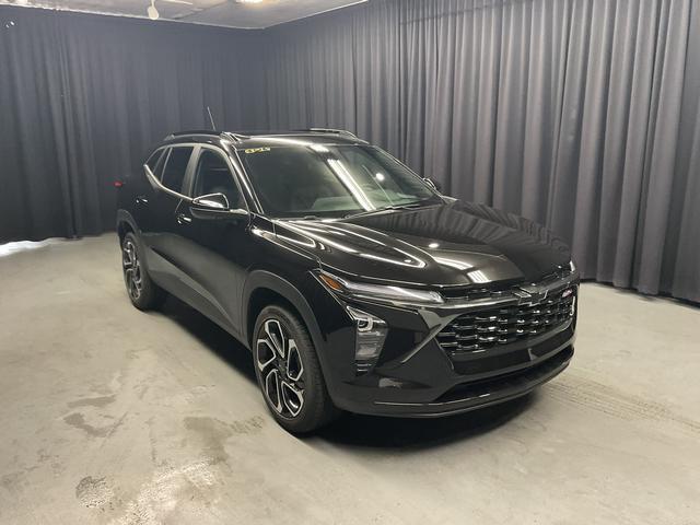 new 2025 Chevrolet Trax car, priced at $25,880