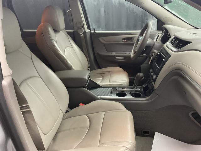 used 2015 Chevrolet Traverse car, priced at $7,550