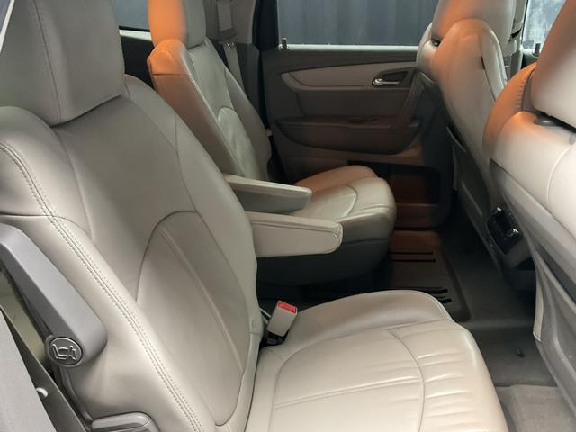 used 2015 Chevrolet Traverse car, priced at $7,550