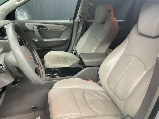 used 2015 Chevrolet Traverse car, priced at $7,550