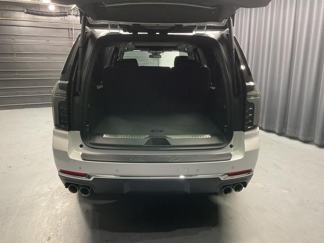 new 2025 Chevrolet Suburban car, priced at $78,811