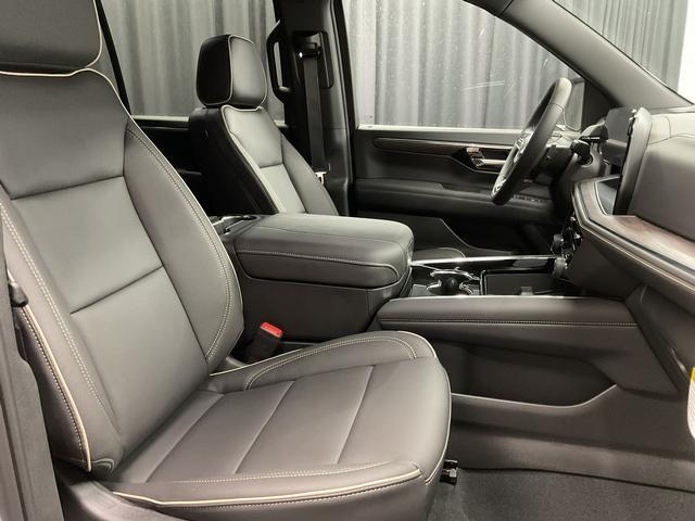 new 2025 Chevrolet Suburban car, priced at $78,811