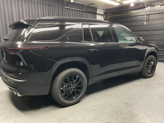 new 2025 Chevrolet Traverse car, priced at $43,771