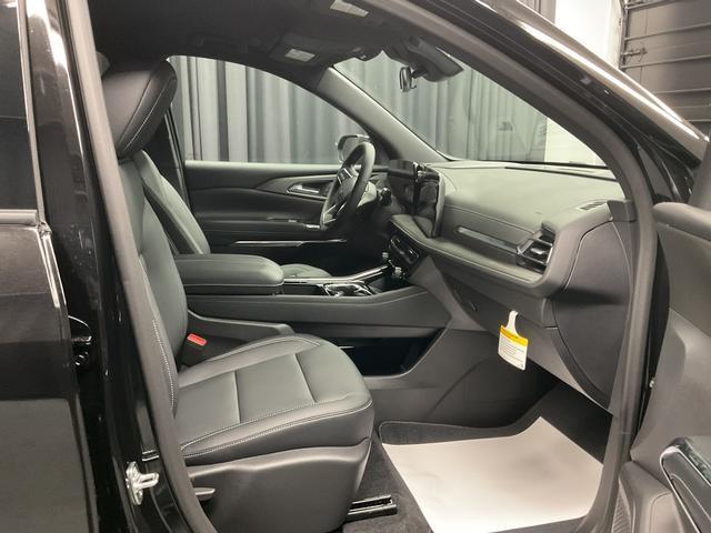 new 2025 Chevrolet Traverse car, priced at $43,771