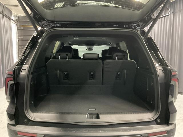 new 2025 Chevrolet Traverse car, priced at $43,771