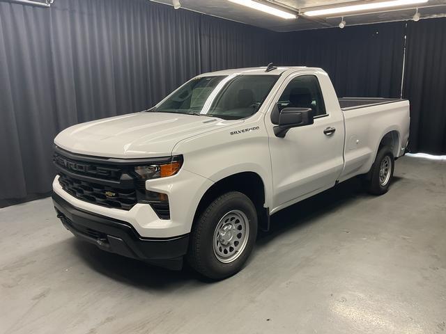 new 2025 Chevrolet Silverado 1500 car, priced at $29,995