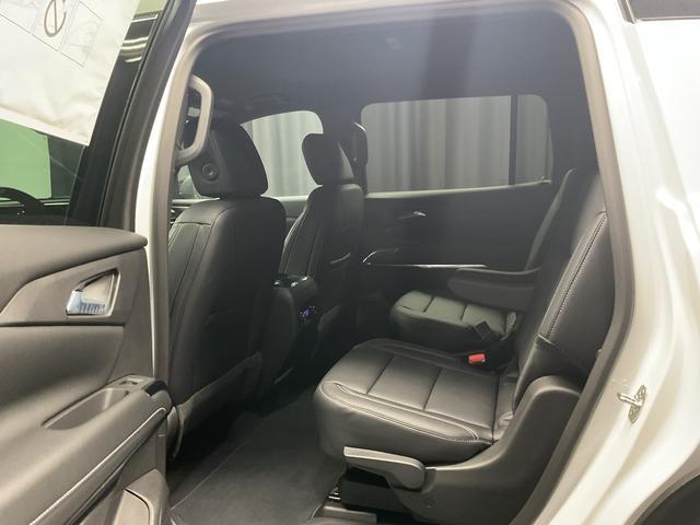 new 2025 Chevrolet Traverse car, priced at $41,993