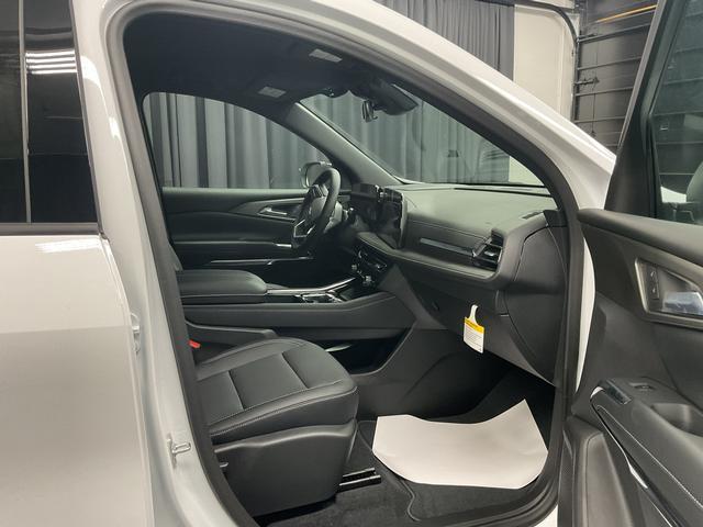 new 2025 Chevrolet Traverse car, priced at $41,993