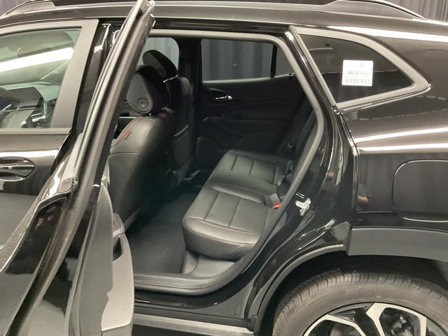 new 2025 Chevrolet Trax car, priced at $24,800