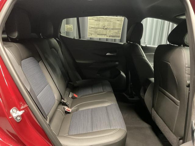 new 2025 Buick Envista car
