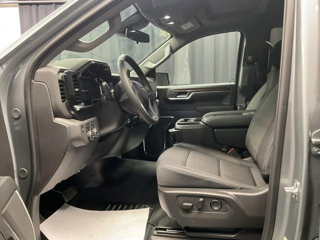 new 2025 Chevrolet Silverado 1500 car, priced at $39,990