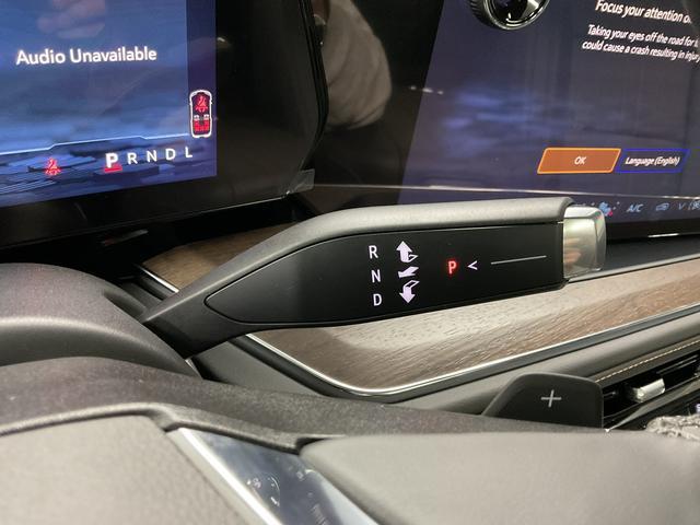 new 2025 Chevrolet Suburban car, priced at $88,350