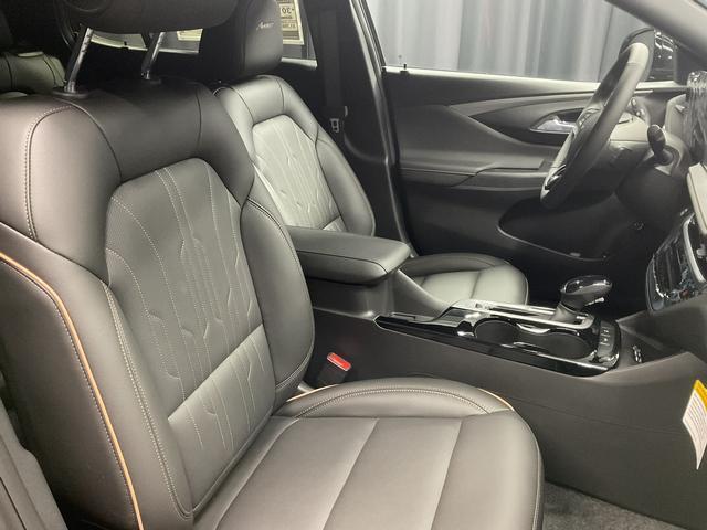 new 2025 Buick Envista car, priced at $27,995