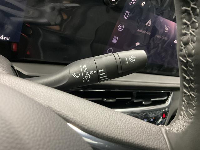 new 2025 Buick Envista car, priced at $27,995