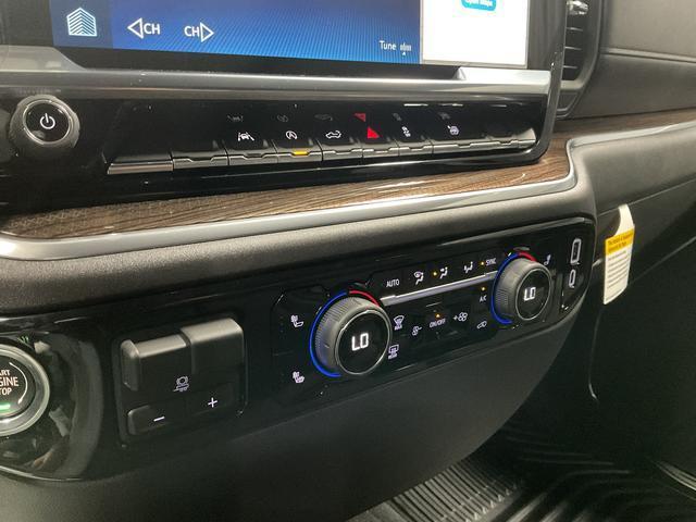 new 2025 Chevrolet Silverado 1500 car, priced at $39,990