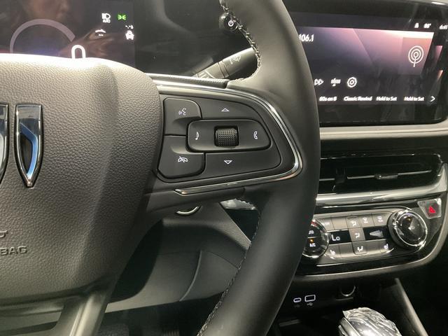 new 2025 Buick Envista car, priced at $26,750