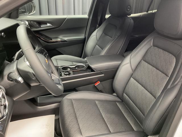 new 2026 Chevrolet Equinox car, priced at $29,900