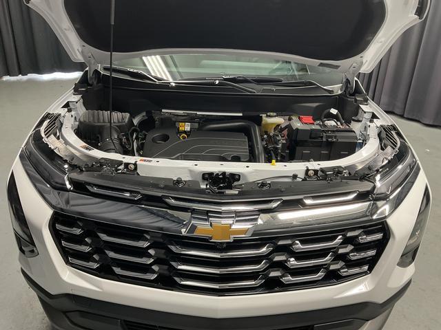 new 2026 Chevrolet Equinox car, priced at $29,900