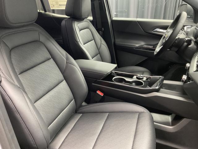 new 2026 Chevrolet Equinox car, priced at $29,900