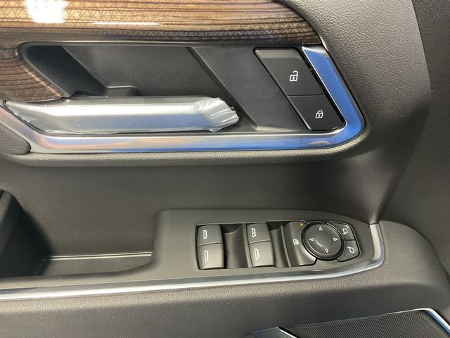 new 2025 Chevrolet Silverado 1500 car, priced at $39,640