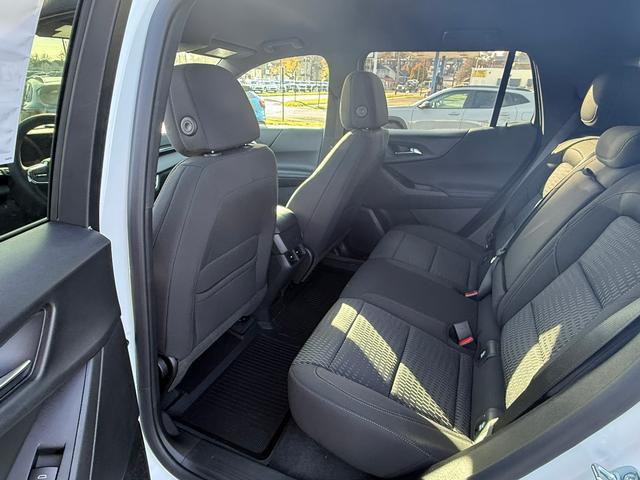 new 2026 Chevrolet Equinox car, priced at $27,319