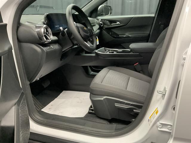 new 2026 Chevrolet Equinox car, priced at $24,489