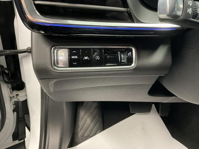 used 2024 Buick Envision car, priced at $29,995