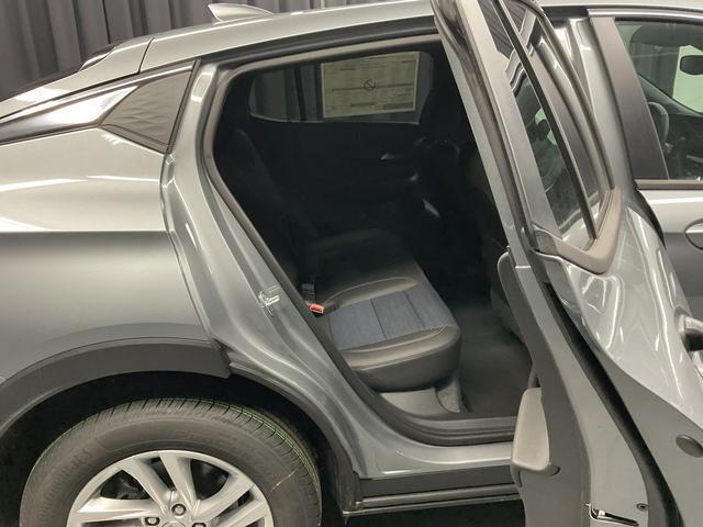 new 2025 Buick Envista car, priced at $26,139