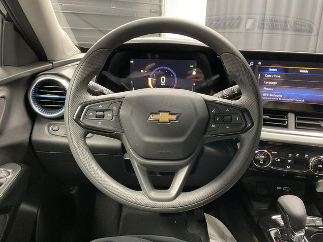 new 2025 Chevrolet Trax car, priced at $20,690