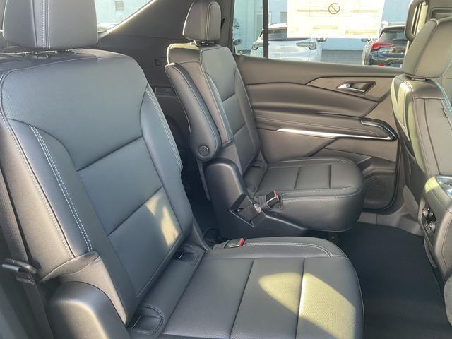 new 2026 Chevrolet Traverse car, priced at $42,260