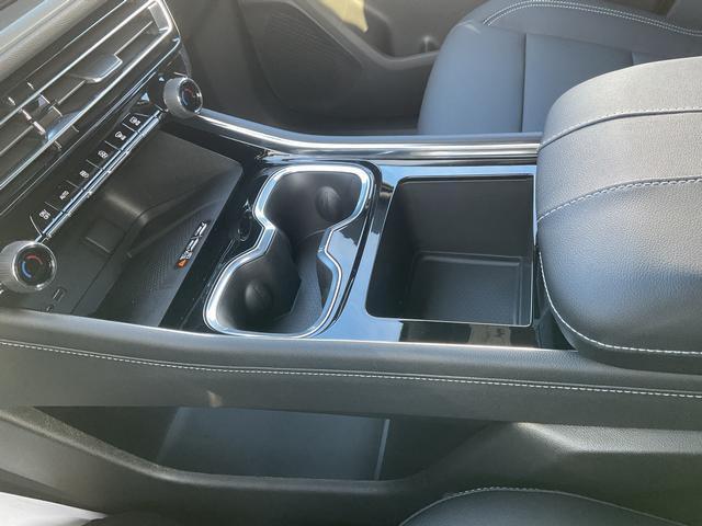 new 2026 Chevrolet Traverse car, priced at $42,260